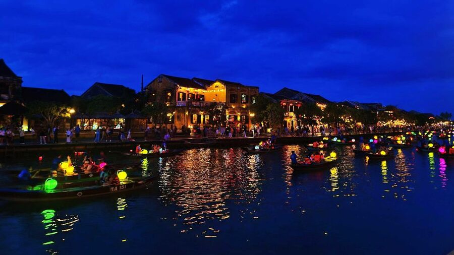 The lanterns of Hoi An & My Son - Getting your head around the ruins before Hoi An lights up