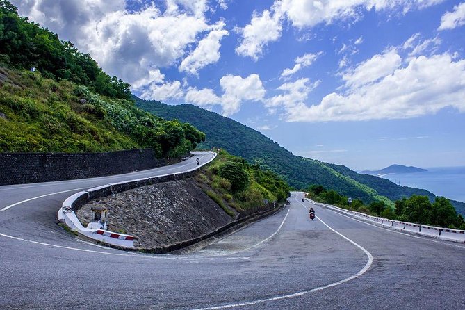 Top Gear Hai Van Pass between Hoi An or Da Nang to Hue - Morning flow: start time, pickup, and a private group