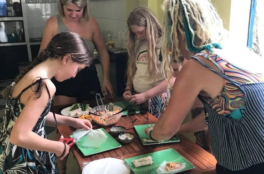 Traditional Vietnamese Cooking Class in Leina Cookery - Finding Leina Cookery: the corner meeting point in Hoi An
