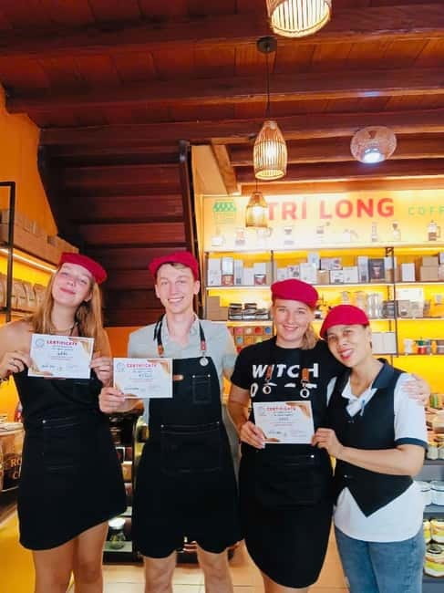 Vietnamese Coffee Making Class in Hoi An - Meeting point reality check: Trí Long coffee and the red hat